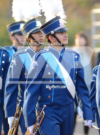 Thumbnail 1 in Hoover @ University City Homecoming photogallery.
