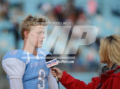 Thumbnail 3 in Hoover @ University City Homecoming photogallery.