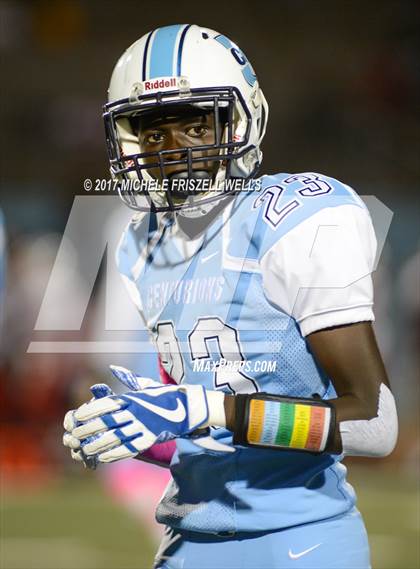 Thumbnail 3 in Hoover @ University City Homecoming photogallery.