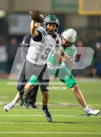 Thumbnail 2 in Pacifica vs Thousand Oaks (CIF SS Division 4 Semi-Final) photogallery.