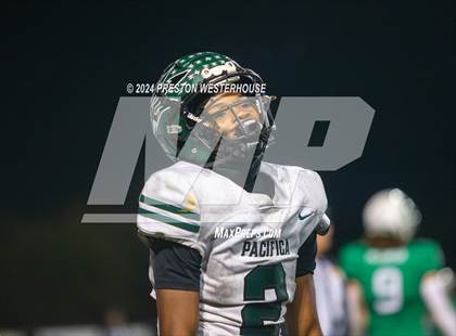 Thumbnail 3 in Pacifica vs Thousand Oaks (CIF SS Division 4 Semi-Final) photogallery.