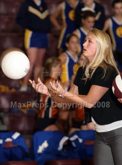 Thumbnail 1 in Alamo Heights vs. Hutto photogallery.