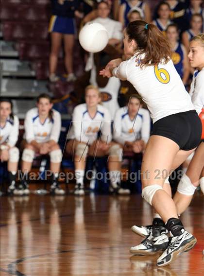Thumbnail 1 in Alamo Heights vs. Hutto photogallery.