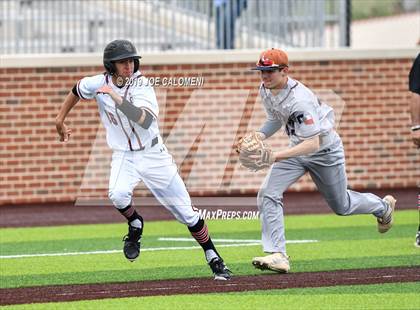 Thumbnail 3 in Madison vs Churchill photogallery.