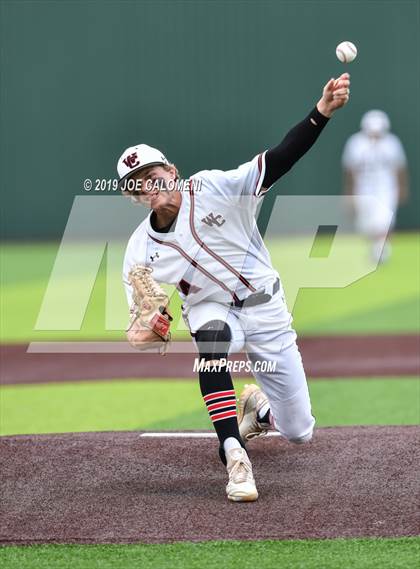 Thumbnail 2 in Madison vs Churchill photogallery.