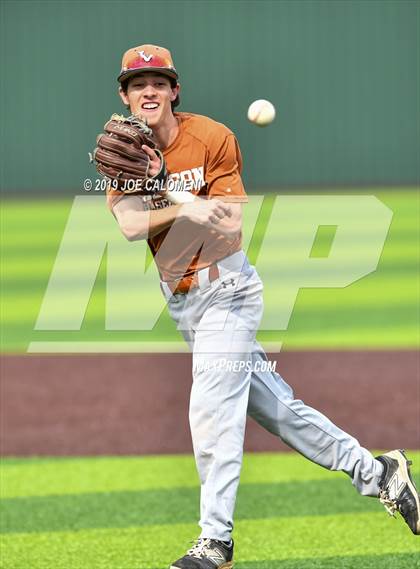 Thumbnail 1 in Madison vs Churchill photogallery.