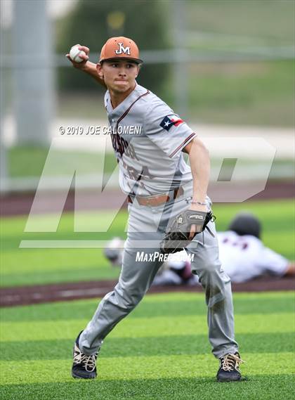 Thumbnail 2 in Madison vs Churchill photogallery.