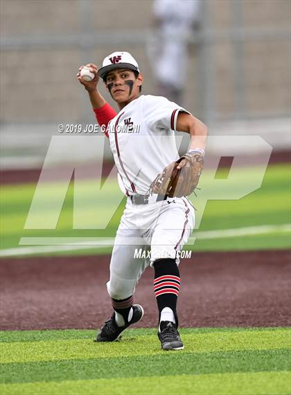 Thumbnail 3 in Madison vs Churchill photogallery.