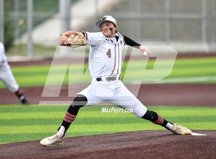 Thumbnail 1 in Madison vs Churchill photogallery.
