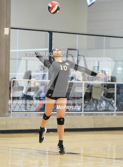 Thumbnail 2 in Tonopah Valley vs Vista Grande (EPIC Tournament Chandler Prep Invite) photogallery.