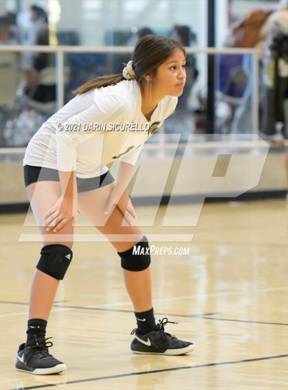 Thumbnail 2 in Tonopah Valley vs Vista Grande (EPIC Tournament Chandler Prep Invite) photogallery.