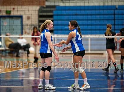 Thumbnail 2 in Exeter-West Greenwich vs. Cumberland (RIIL D2 Final) photogallery.