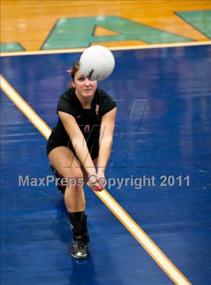 Thumbnail 2 in Exeter-West Greenwich vs. Cumberland (RIIL D2 Final) photogallery.