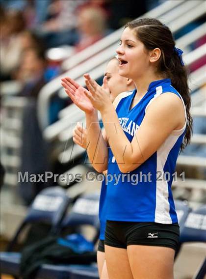 Thumbnail 3 in Exeter-West Greenwich vs. Cumberland (RIIL D2 Final) photogallery.