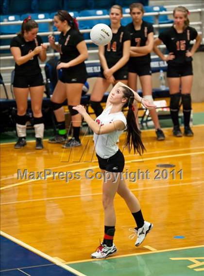 Thumbnail 3 in Exeter-West Greenwich vs. Cumberland (RIIL D2 Final) photogallery.
