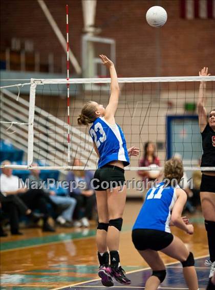 Thumbnail 3 in Exeter-West Greenwich vs. Cumberland (RIIL D2 Final) photogallery.