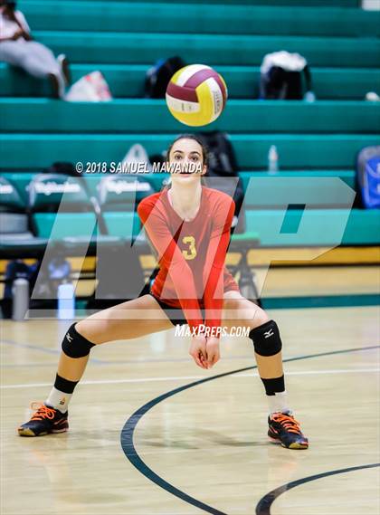 Thumbnail 3 in El Camino Real vs Mammoth (CIF State D5 Regional Semifinal) photogallery.