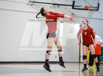 Thumbnail 2 in El Camino Real vs Mammoth (CIF State D5 Regional Semifinal) photogallery.