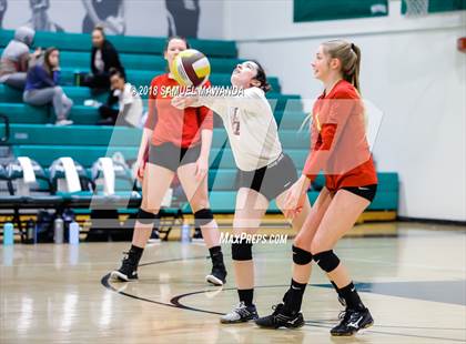 Thumbnail 2 in El Camino Real vs Mammoth (CIF State D5 Regional Semifinal) photogallery.