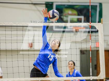 Thumbnail 1 in El Camino Real vs Mammoth (CIF State D5 Regional Semifinal) photogallery.