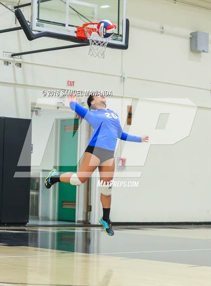 Thumbnail 2 in El Camino Real vs Mammoth (CIF State D5 Regional Semifinal) photogallery.