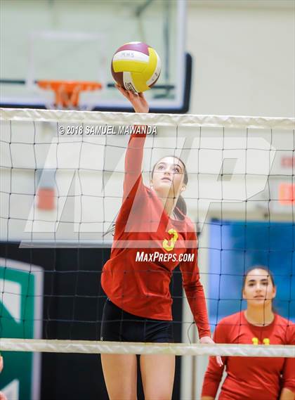 Thumbnail 1 in El Camino Real vs Mammoth (CIF State D5 Regional Semifinal) photogallery.