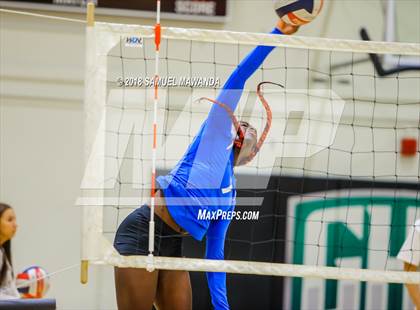 Thumbnail 1 in El Camino Real vs Mammoth (CIF State D5 Regional Semifinal) photogallery.