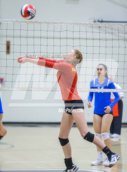 Thumbnail 2 in El Camino Real vs Mammoth (CIF State D5 Regional Semifinal) photogallery.