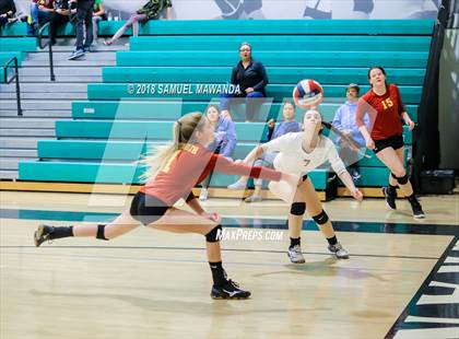 Thumbnail 1 in El Camino Real vs Mammoth (CIF State D5 Regional Semifinal) photogallery.