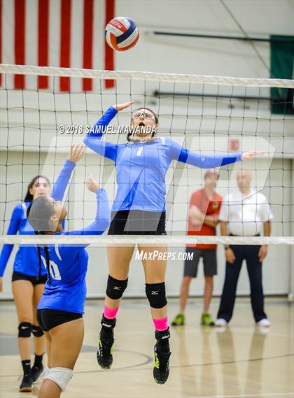 Thumbnail 1 in El Camino Real vs Mammoth (CIF State D5 Regional Semifinal) photogallery.