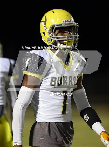 Thumbnail 1 in Independence vs Hillsboro (TSSAA Class 5A Division 1 2nd Round) photogallery.