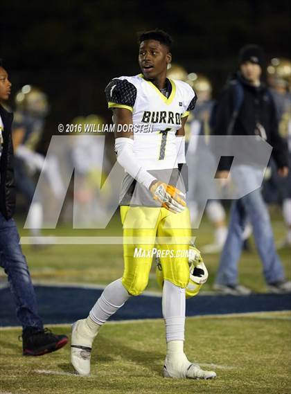 Thumbnail 3 in Independence vs Hillsboro (TSSAA Class 5A Division 1 2nd Round) photogallery.