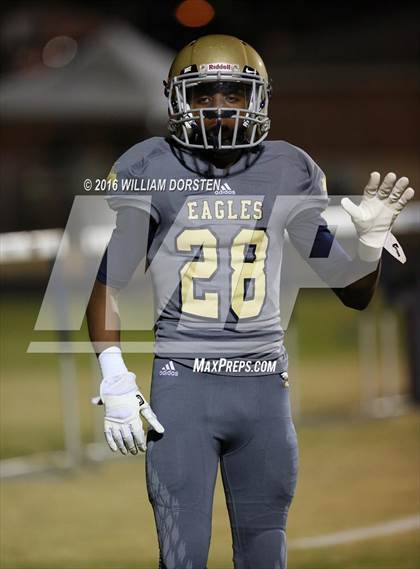 Thumbnail 1 in Independence vs Hillsboro (TSSAA Class 5A Division 1 2nd Round) photogallery.