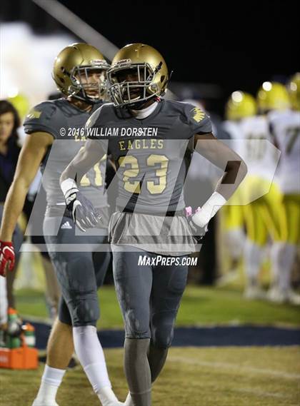 Thumbnail 2 in Independence vs Hillsboro (TSSAA Class 5A Division 1 2nd Round) photogallery.