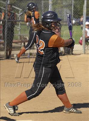 Thumbnail 3 in Central (Fresno) vs. Bella Vista (Folsom Bulldog Classic) photogallery.