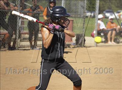 Thumbnail 2 in Central (Fresno) vs. Bella Vista (Folsom Bulldog Classic) photogallery.