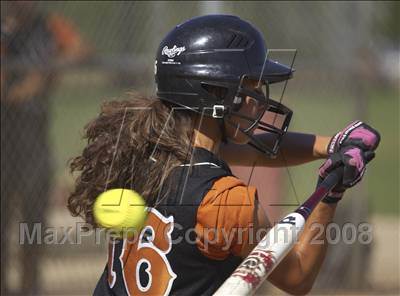 Thumbnail 1 in Central (Fresno) vs. Bella Vista (Folsom Bulldog Classic) photogallery.