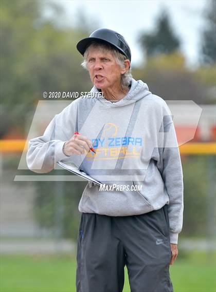 Thumbnail 2 in Lincoln vs. Cosumnes Oaks (Pre-Season T.O.C.) photogallery.