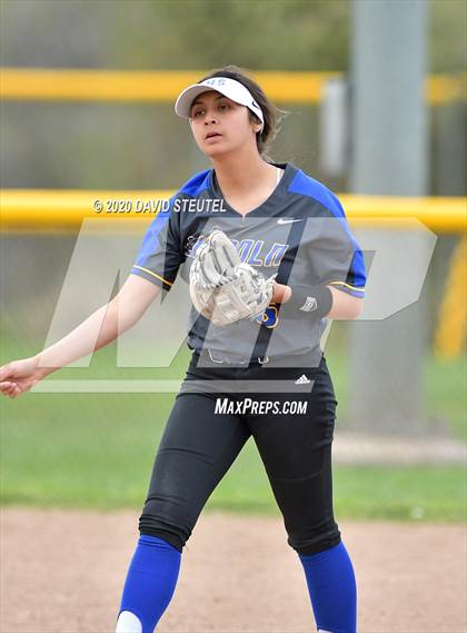 Thumbnail 3 in Lincoln vs. Cosumnes Oaks (Pre-Season T.O.C.) photogallery.