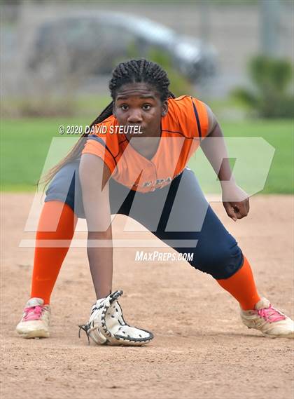 Thumbnail 1 in Lincoln vs. Cosumnes Oaks (Pre-Season T.O.C.) photogallery.