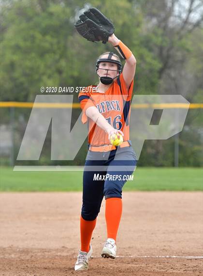Thumbnail 1 in Lincoln vs. Cosumnes Oaks (Pre-Season T.O.C.) photogallery.