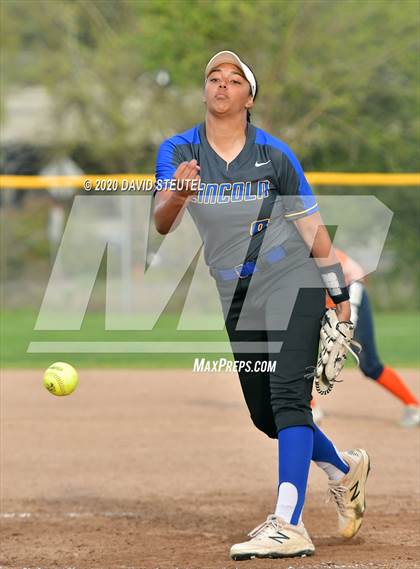 Thumbnail 2 in Lincoln vs. Cosumnes Oaks (Pre-Season T.O.C.) photogallery.