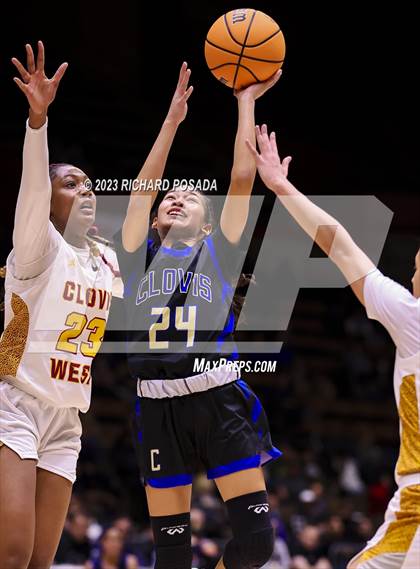 Thumbnail 1 in Clovis vs. Clovis West (CIF CS D1 Championship) photogallery.