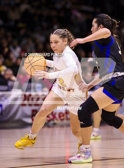 Thumbnail 2 in Clovis vs. Clovis West (CIF CS D1 Championship) photogallery.