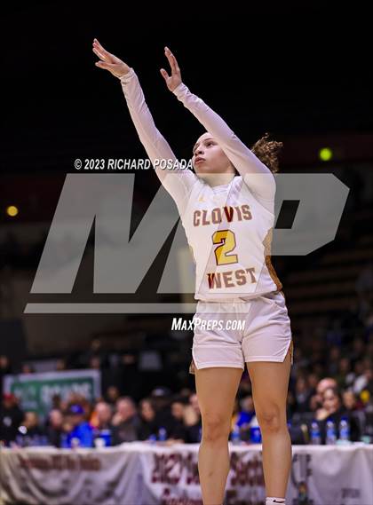 Thumbnail 2 in Clovis vs. Clovis West (CIF CS D1 Championship) photogallery.