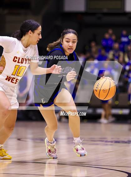 Thumbnail 2 in Clovis vs. Clovis West (CIF CS D1 Championship) photogallery.