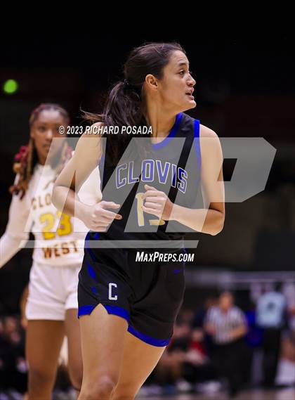 Thumbnail 2 in Clovis vs. Clovis West (CIF CS D1 Championship) photogallery.