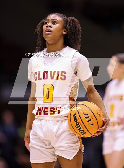Thumbnail 1 in Clovis vs. Clovis West (CIF CS D1 Championship) photogallery.