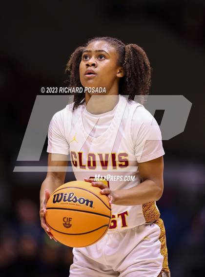 Thumbnail 2 in Clovis vs. Clovis West (CIF CS D1 Championship) photogallery.