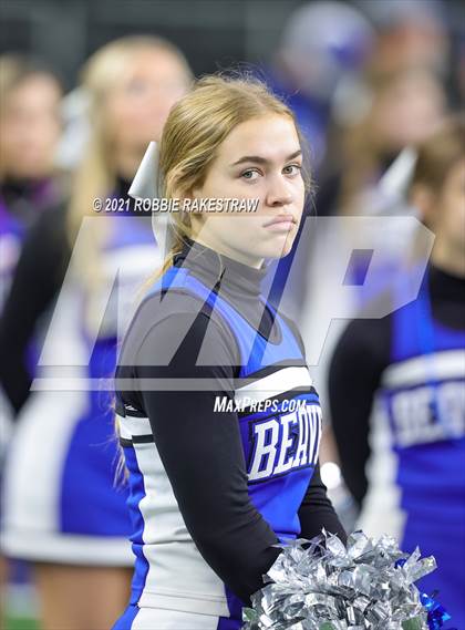 Thumbnail 3 in Stratford vs. Falls City (UIL Football 2A D1 Finals) photogallery.